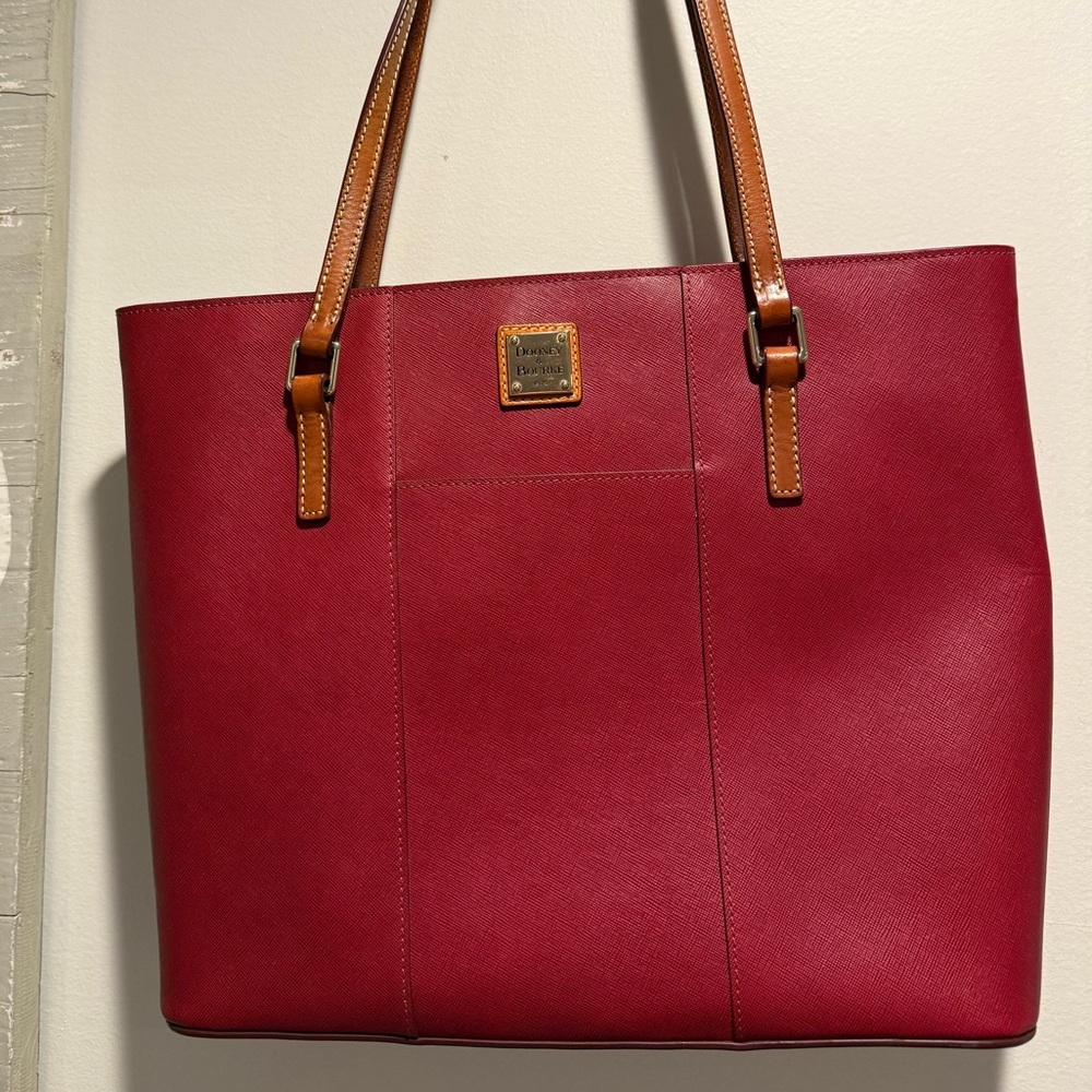 Dooney & Bourke tote